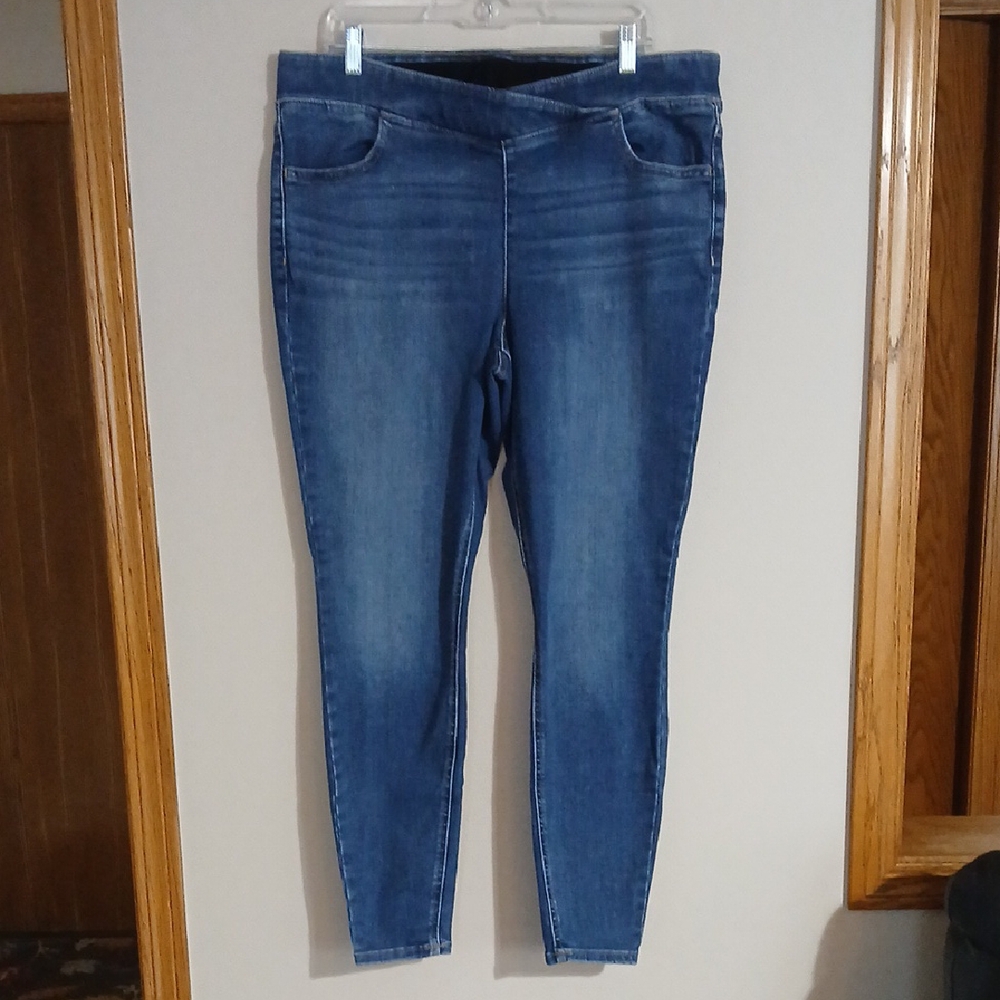 Maurices Women's Classic Blue Skinny Jeans